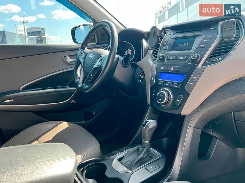 Внедорожник / Кроссовер Hyundai Santa FE 2015 в Львове фото 45 Внедорожник / Кроссовер Hyundai Santa FE 2015 в Львове