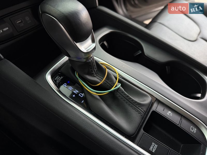 Внедорожник / Кроссовер Hyundai Santa FE 2018 в Днепре