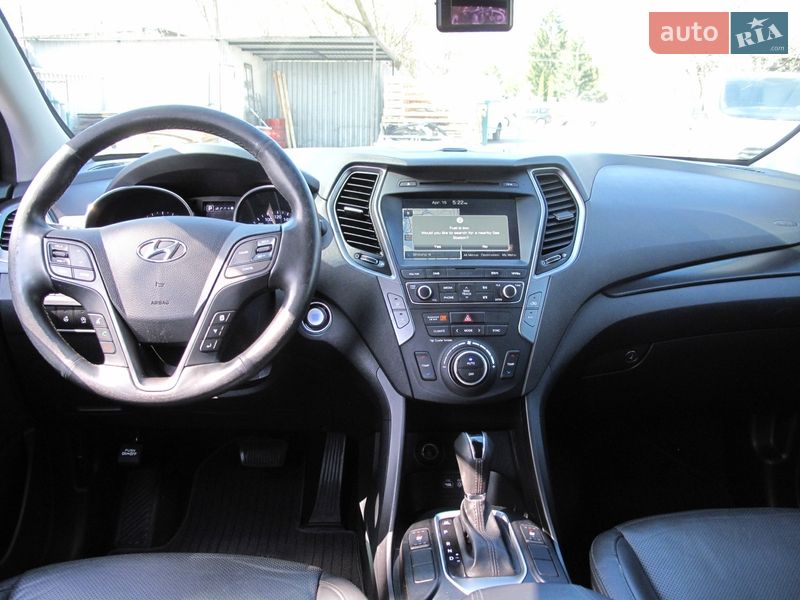 Внедорожник / Кроссовер Hyundai Santa FE 2016 в Киеве