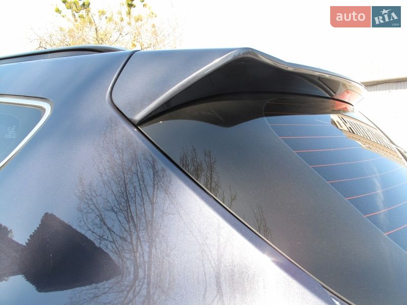 Внедорожник / Кроссовер Hyundai Santa FE 2016 в Киеве