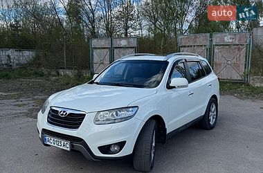 Внедорожник / Кроссовер Hyundai Santa FE 2010 в Нововолынске