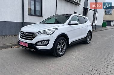 Внедорожник / Кроссовер Hyundai Santa FE 2016 в Ровно
