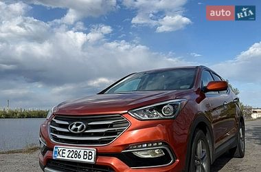 Позашляховик / Кросовер Hyundai Santa FE 2017 в Дніпрі