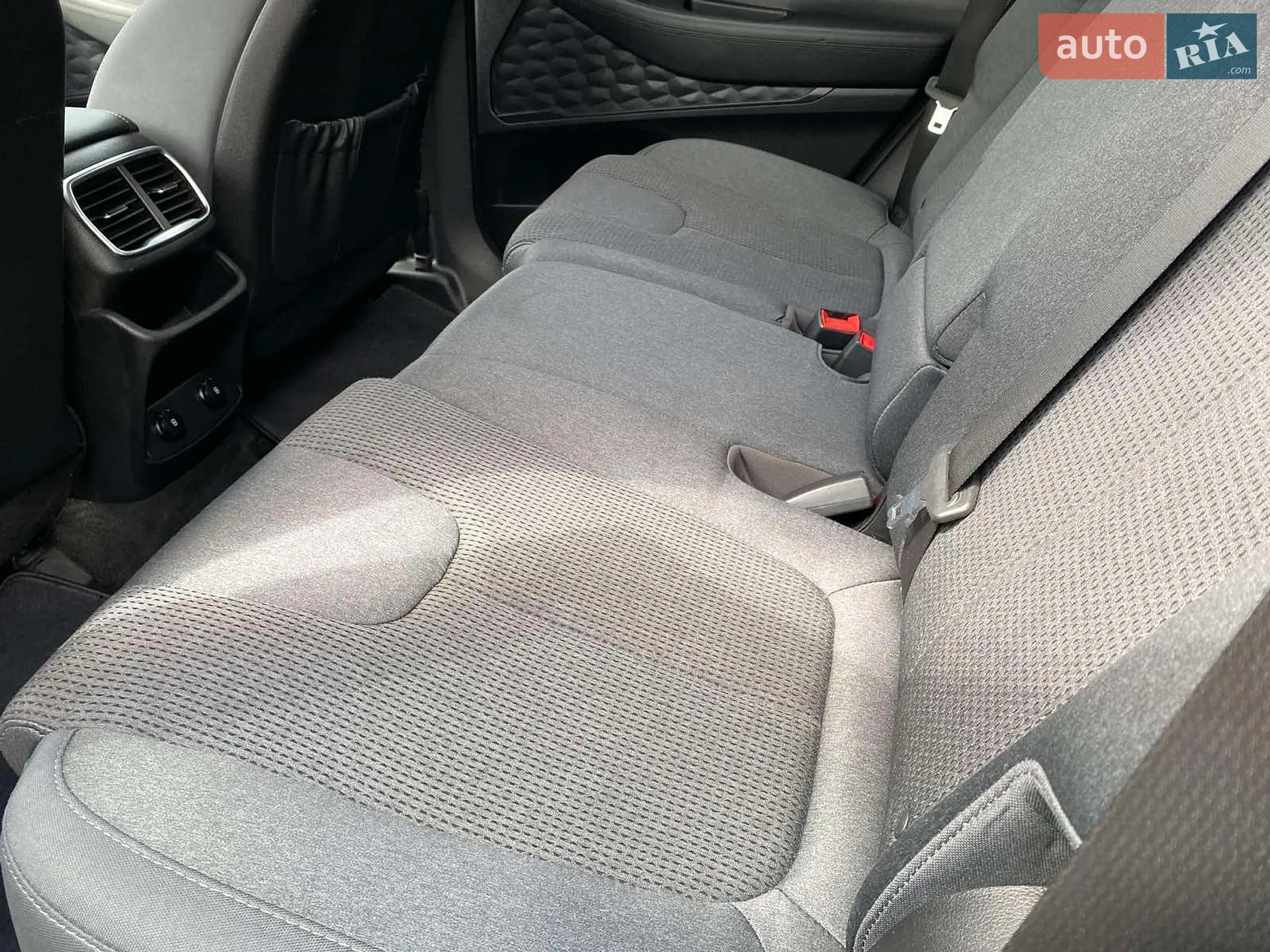 2019 Hyundai Santa Fe - мініатюра 25