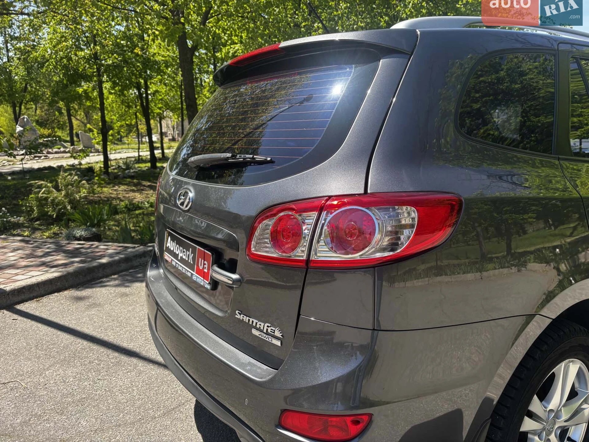 2011 Hyundai Santa Fe - мініатюра 12