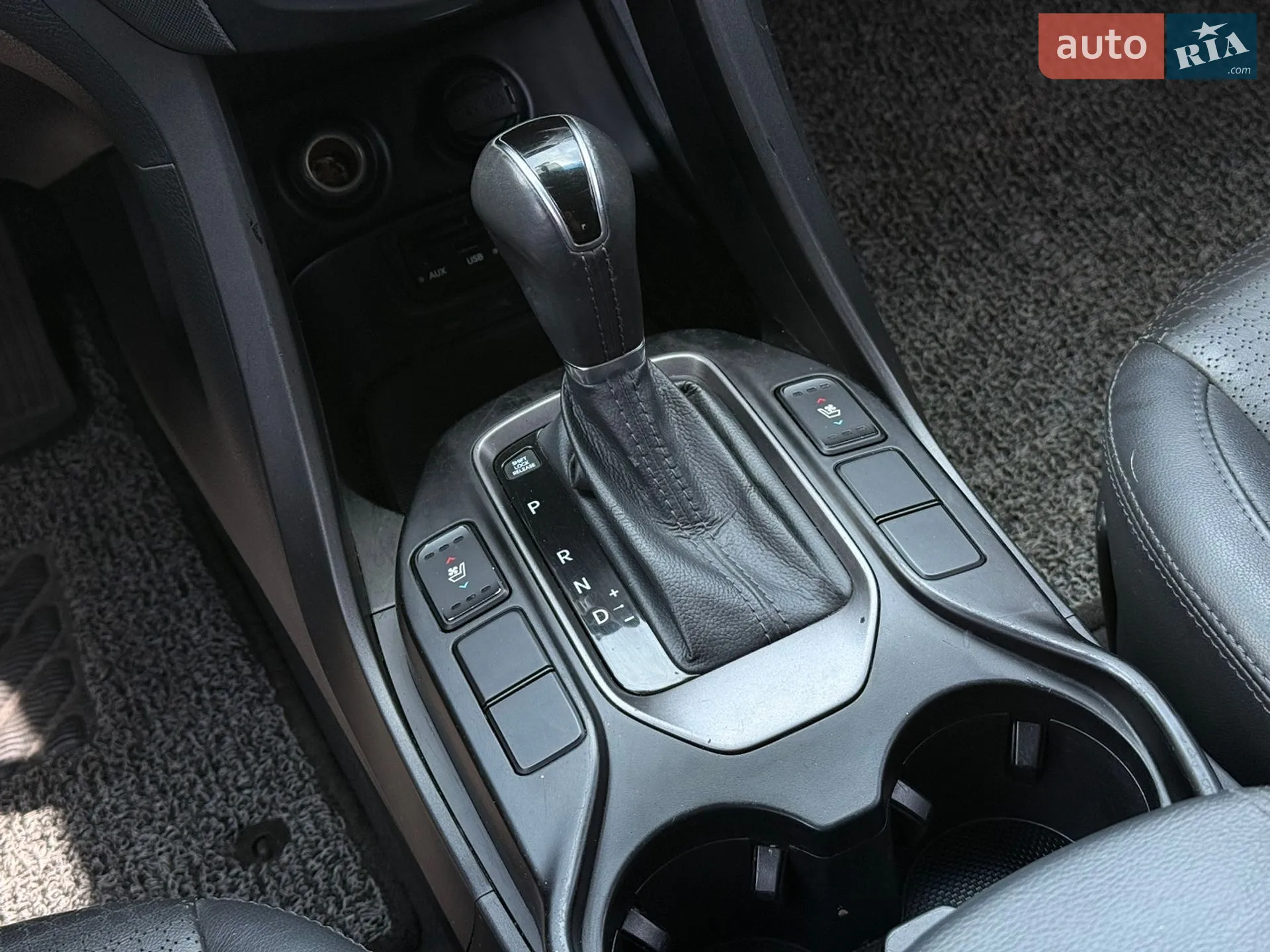 2014 Hyundai Santa Fe - мініатюра 7