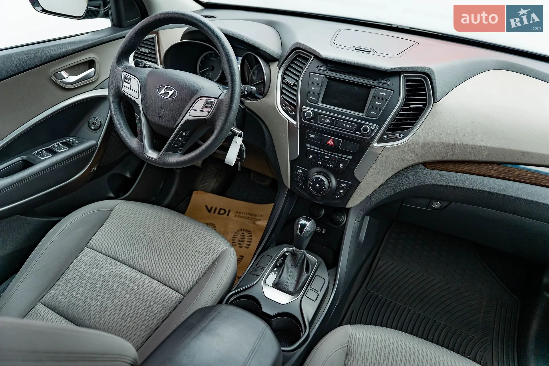 2017 Hyundai Santa Fe - мініатюра 11