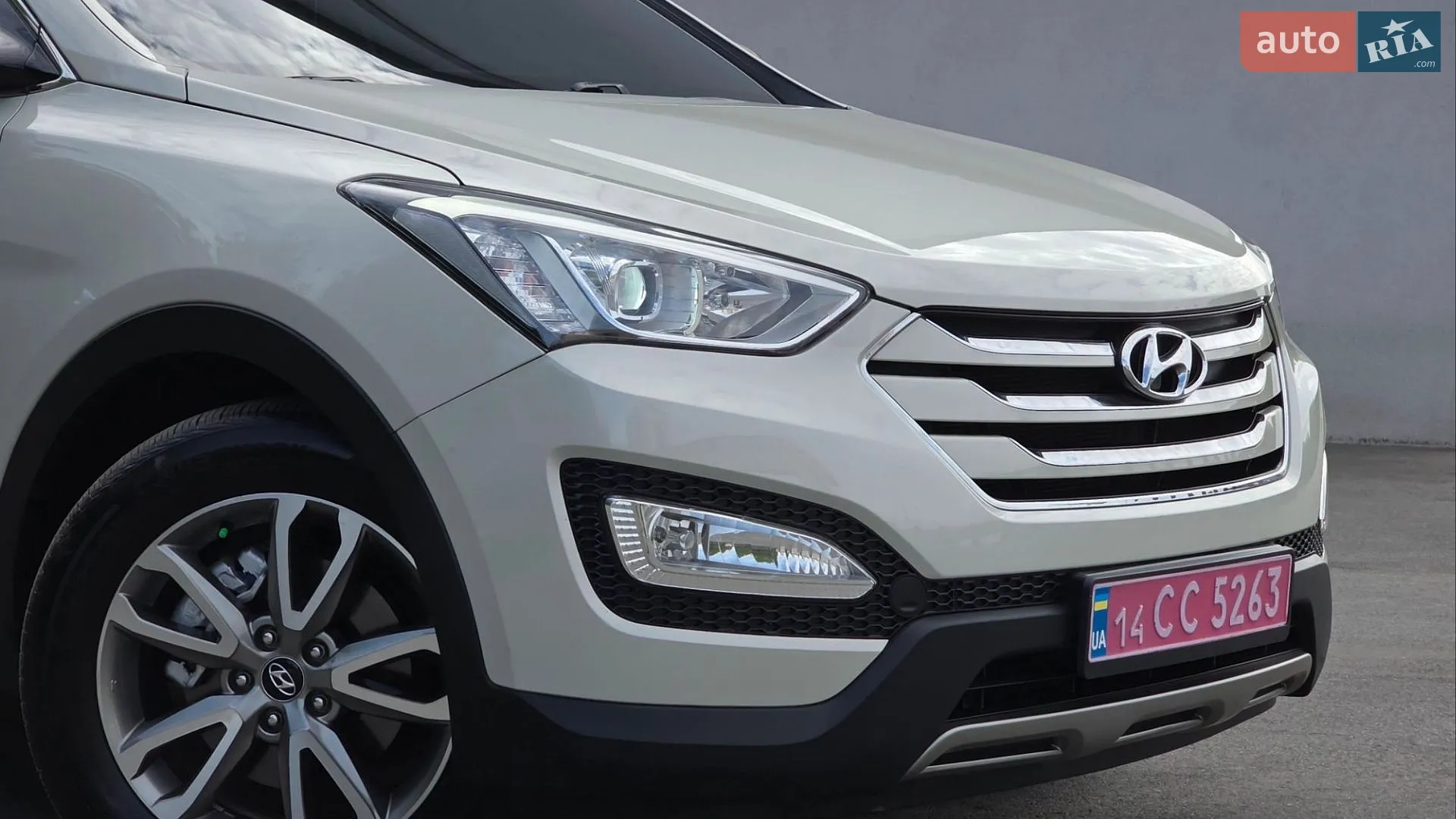 2013 Hyundai Santa Fe - мініатюра 14