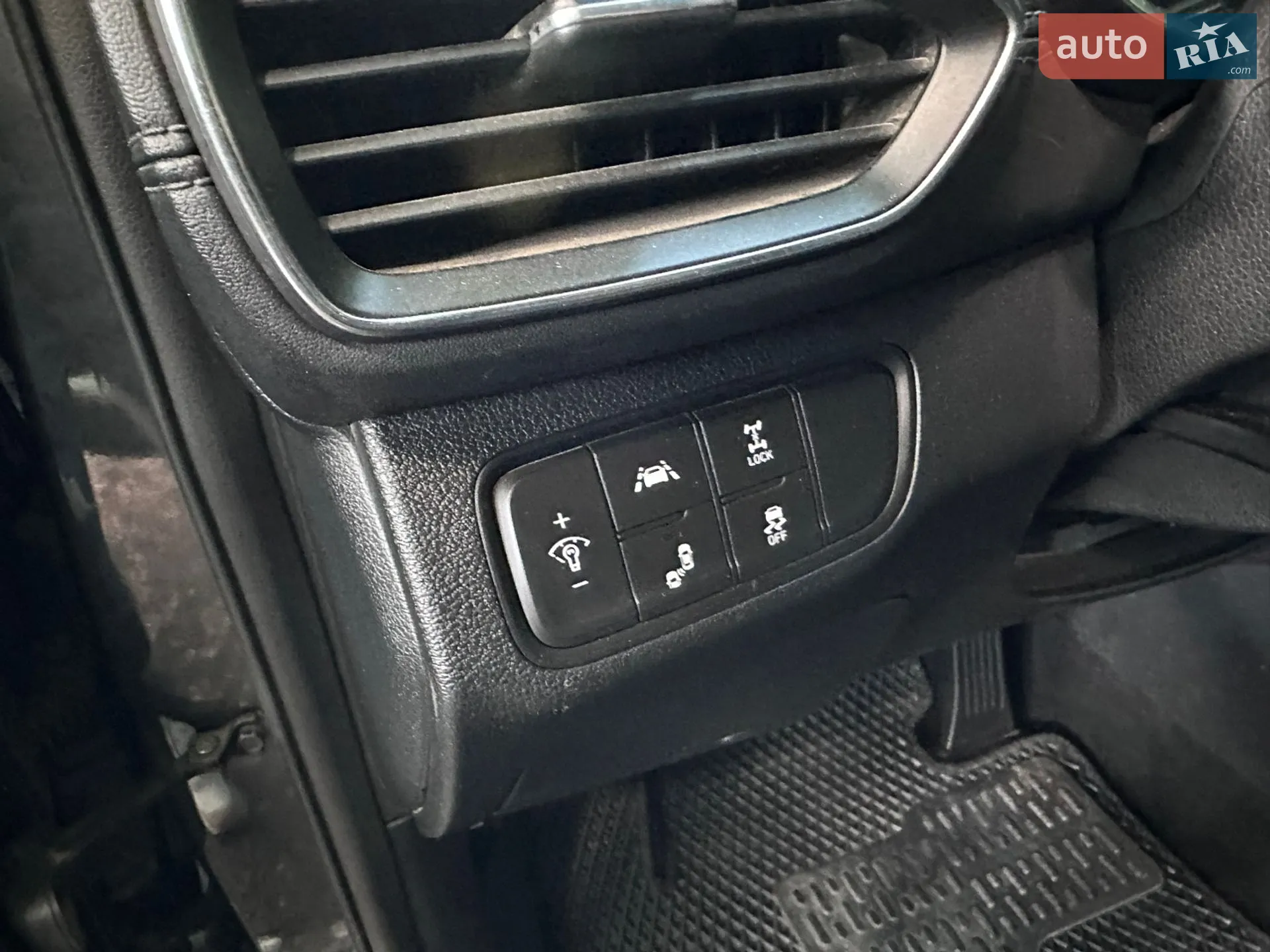 2018 Hyundai Santa Fe - мініатюра 35