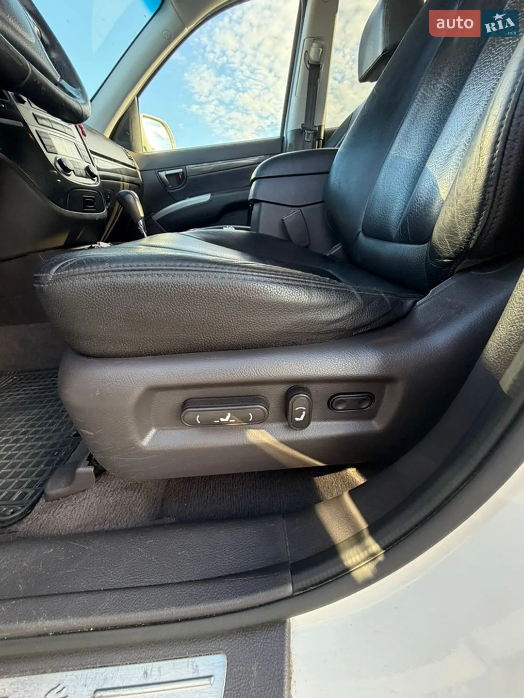 2010 Hyundai Santa Fe - мініатюра 16