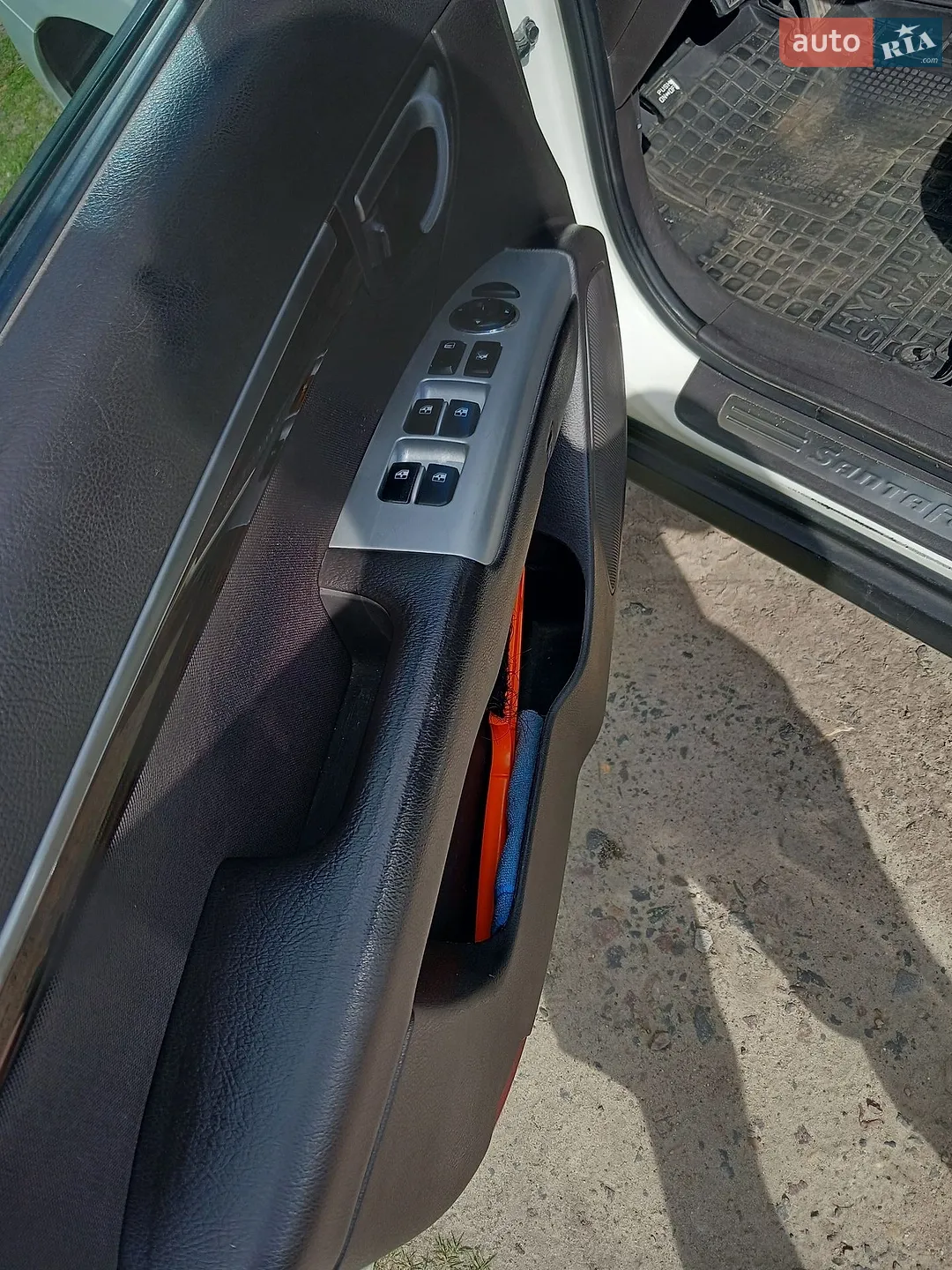 2011 Hyundai Santa Fe - мініатюра 9