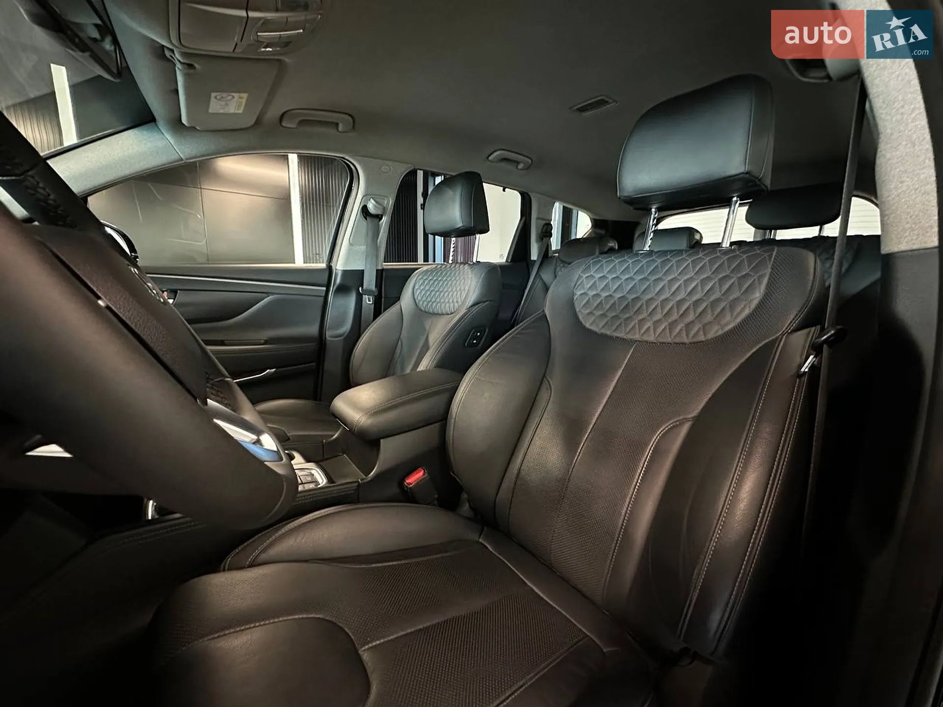 2019 Hyundai Santa Fe - мініатюра 17
