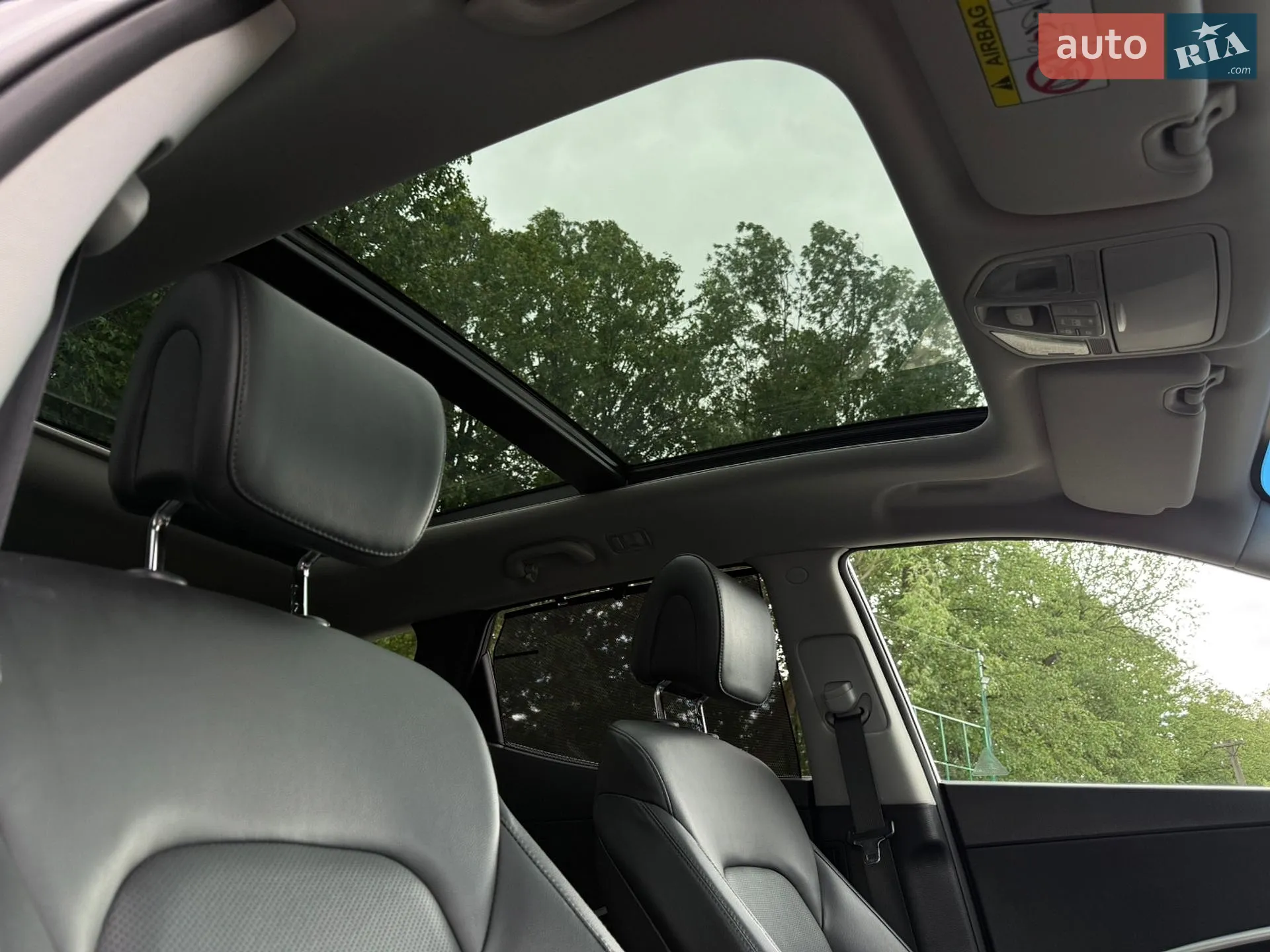 2016 Hyundai Santa Fe - мініатюра 11