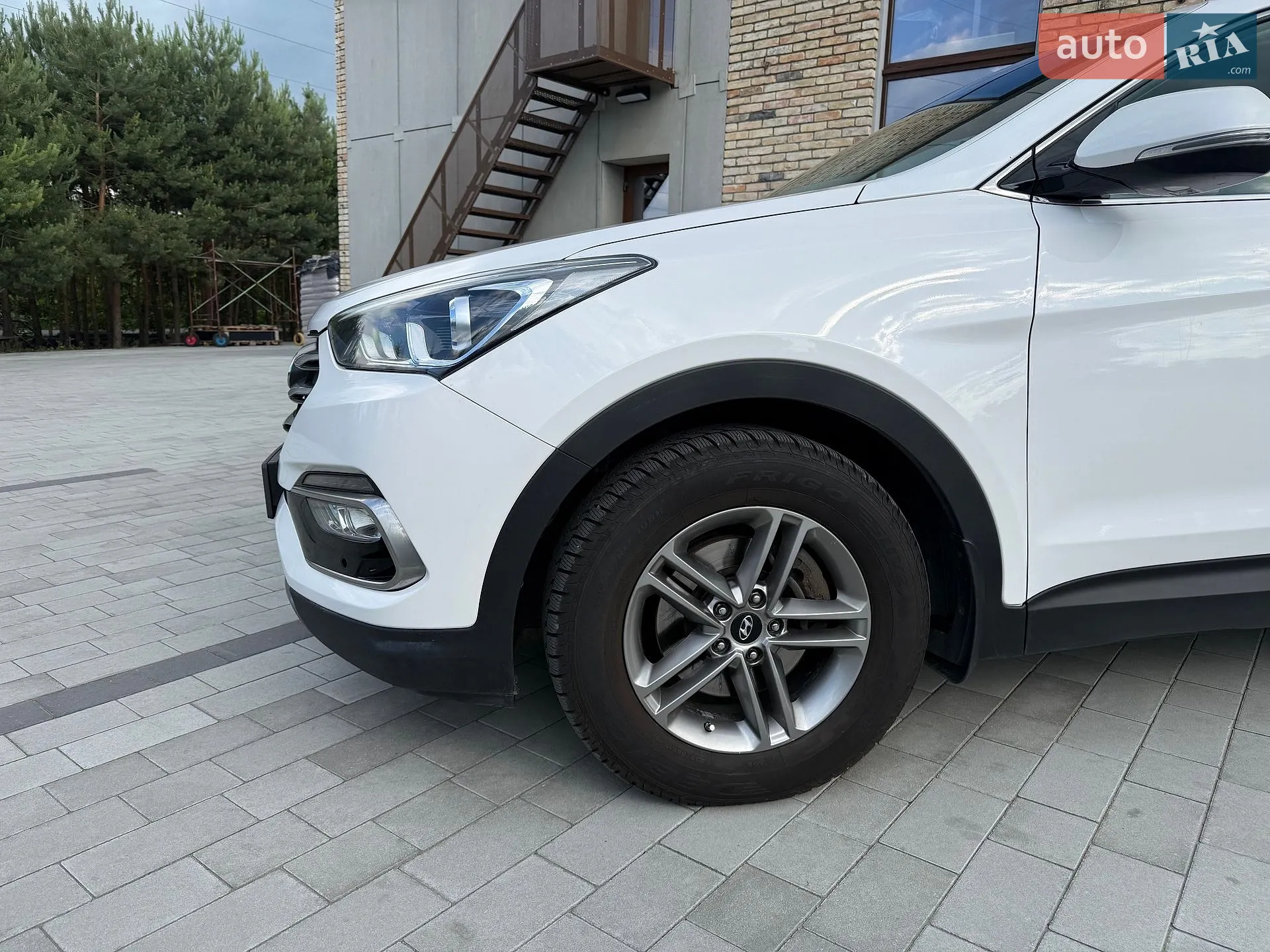 2017 Hyundai Santa Fe - мініатюра 3