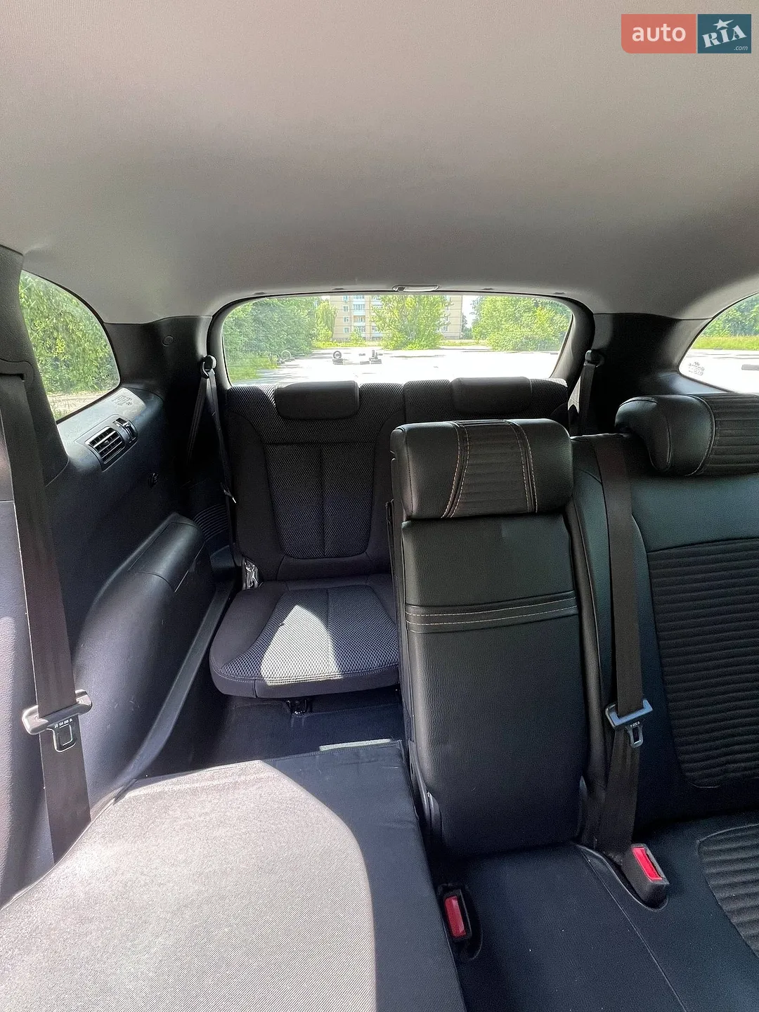 2012 Hyundai Santa Fe - мініатюра 18
