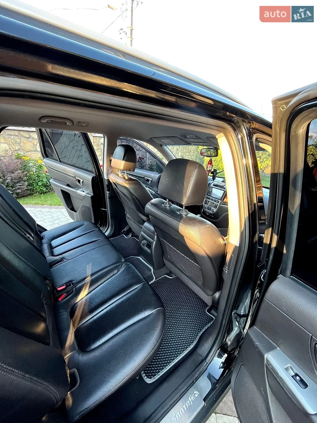 2010 Hyundai Santa Fe - мініатюра 12