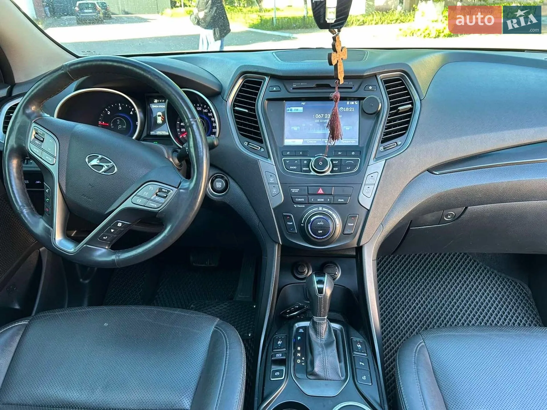 2015 Hyundai Santa Fe - мініатюра 18