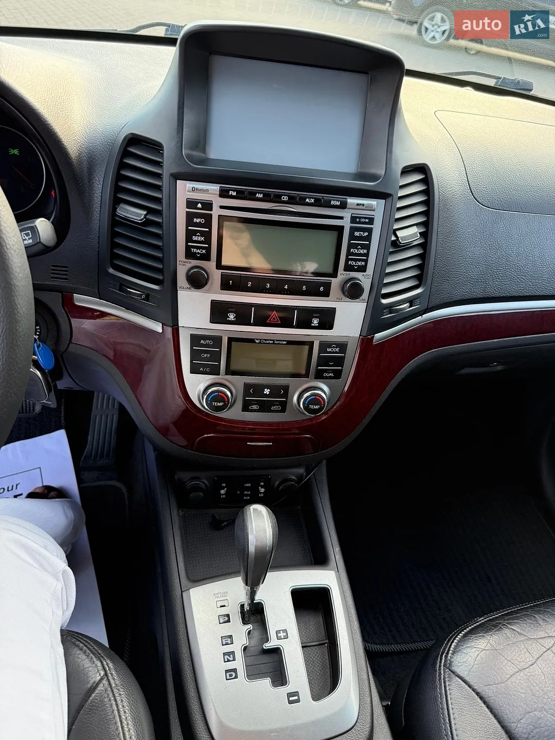 2010 Hyundai Santa Fe - мініатюра 8