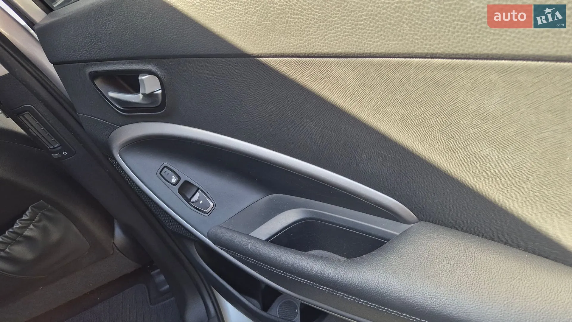 2012 Hyundai Santa Fe - мініатюра 13