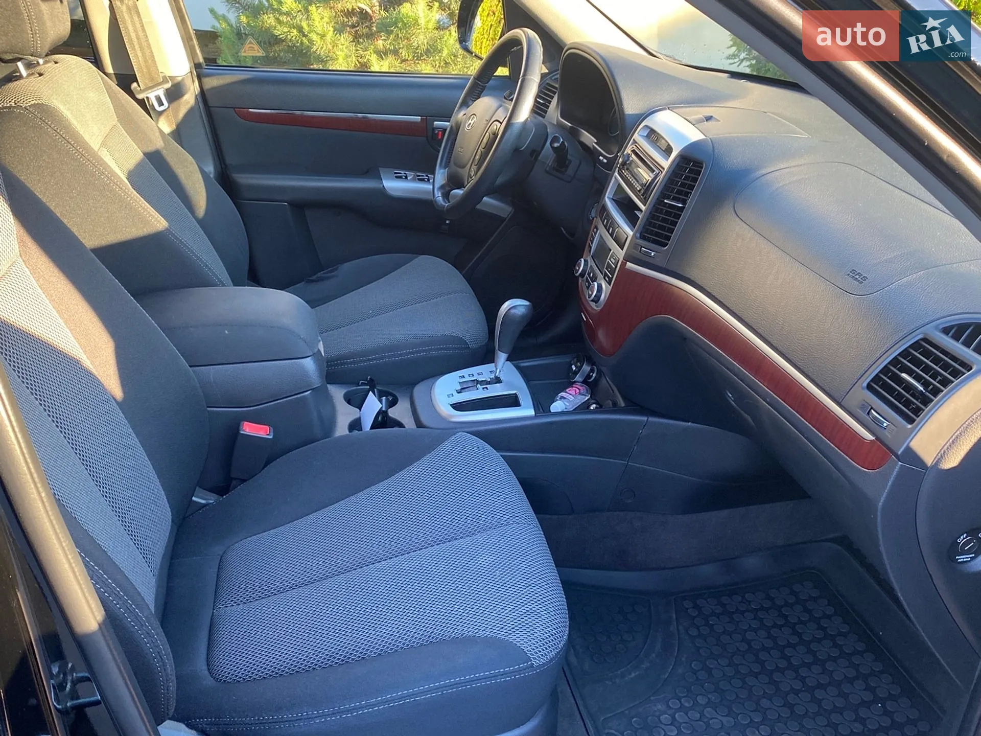 Hyundai Santa FE 2009 VIN KMHSH81WP9U460079 фото оголошення 8 з 10