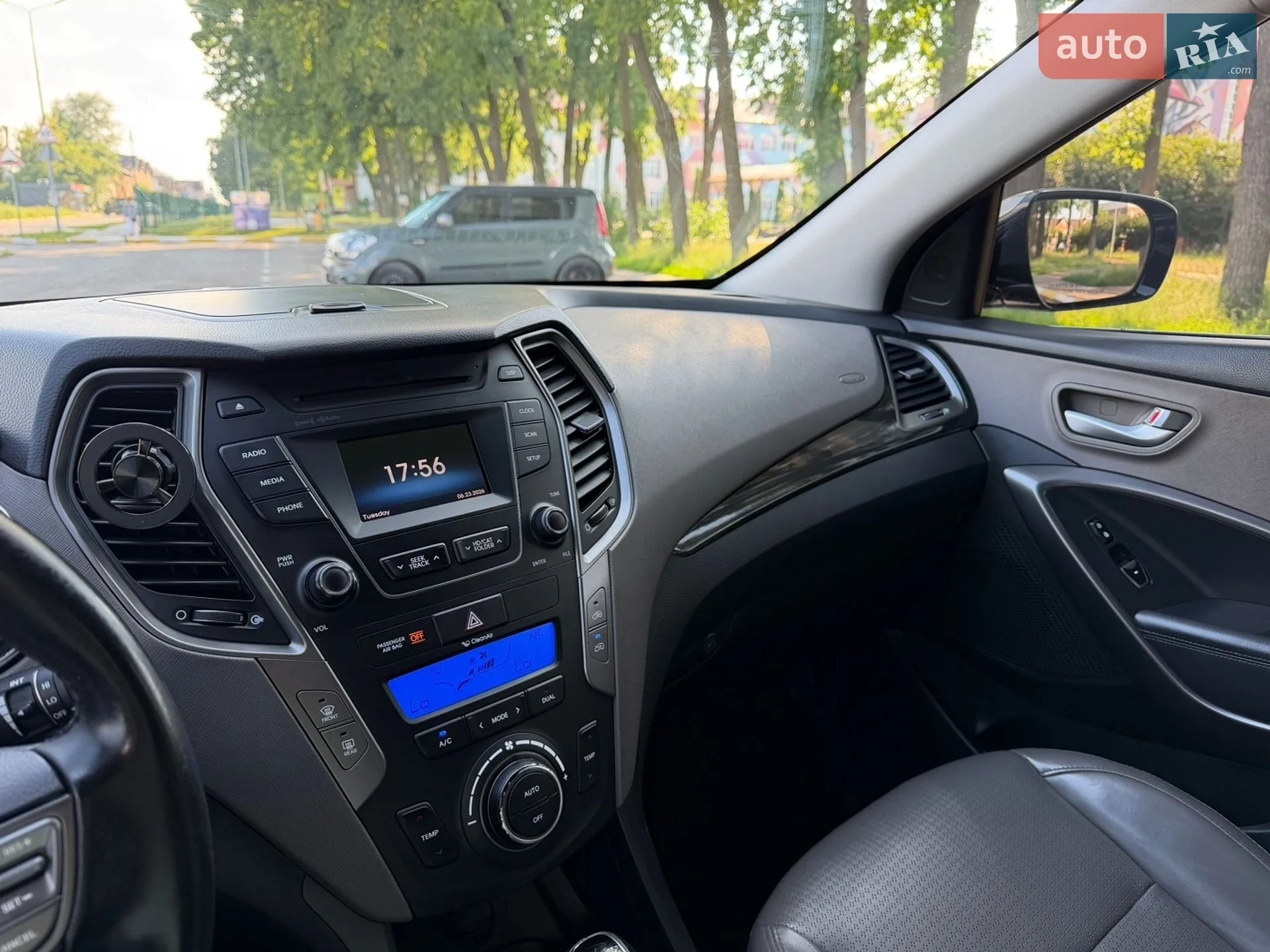 2013 Hyundai Santa Fe - мініатюра 11