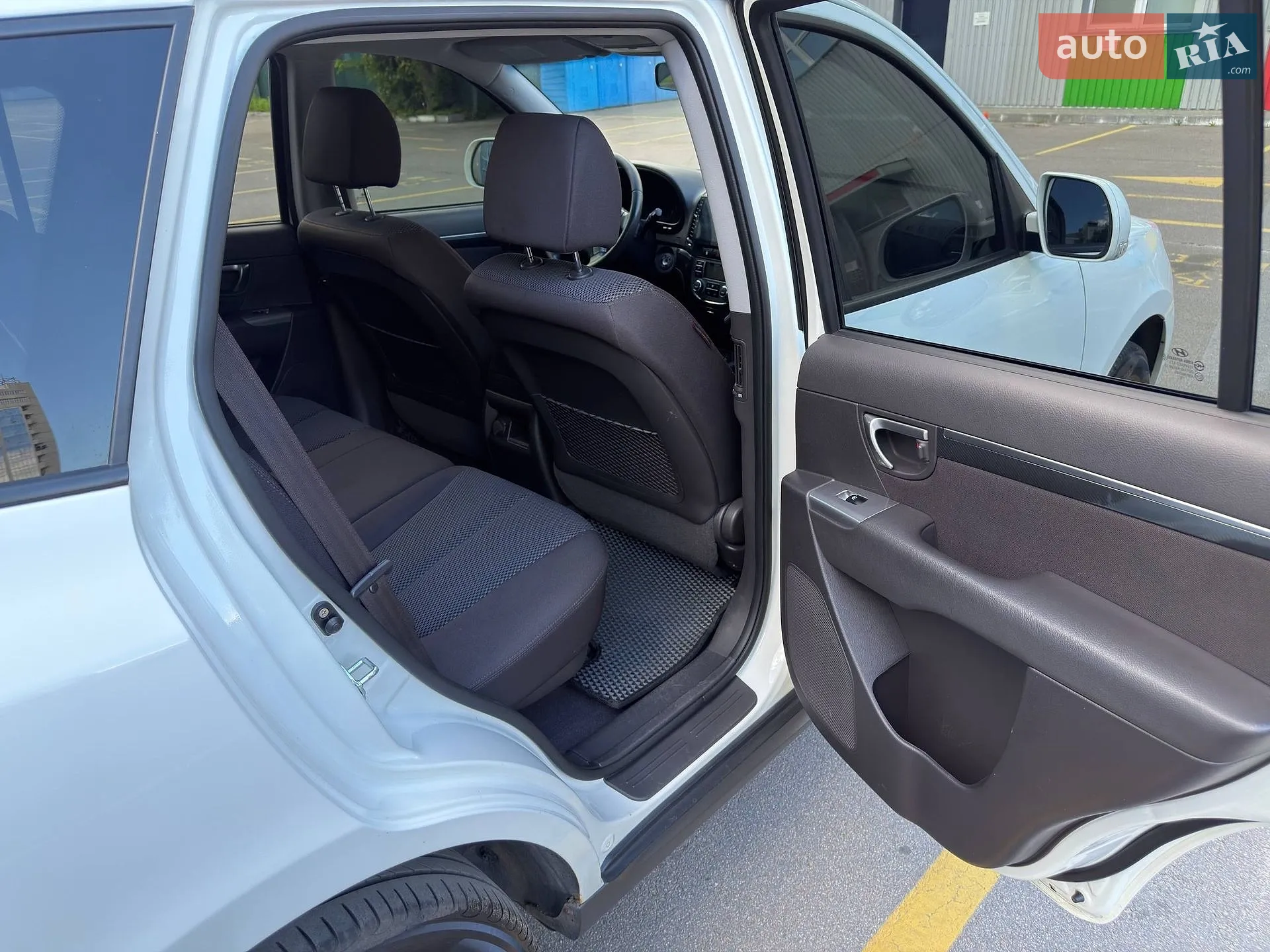 2010 Hyundai Santa Fe - мініатюра 21
