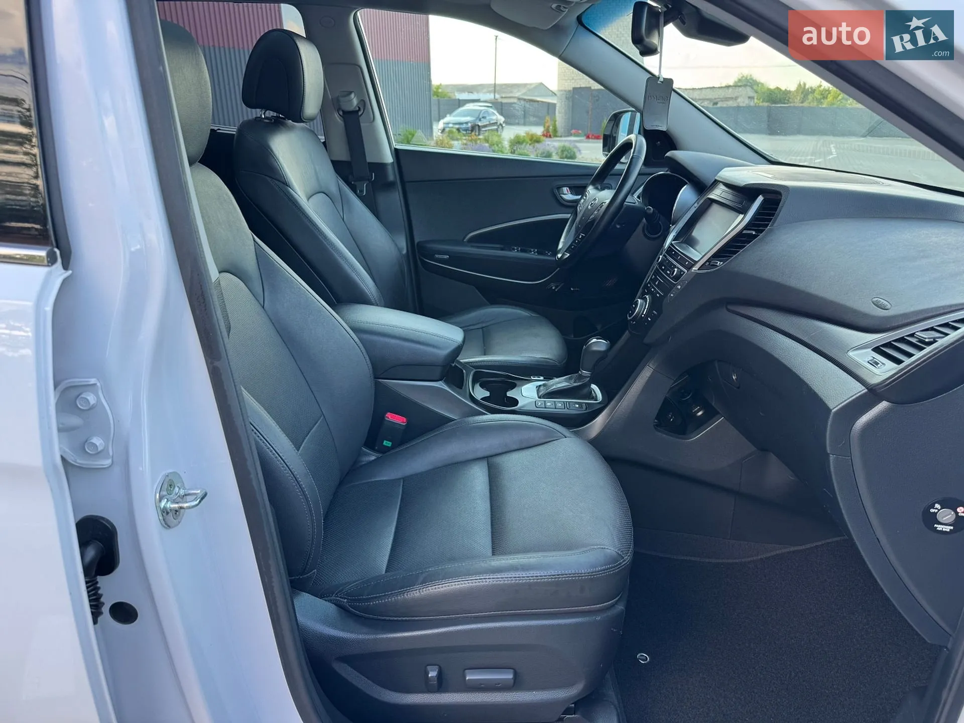 2016 Hyundai Santa Fe - мініатюра 28