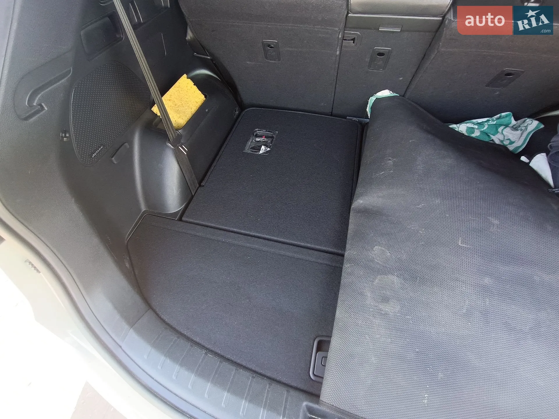 2012 Hyundai Santa Fe - мініатюра 8