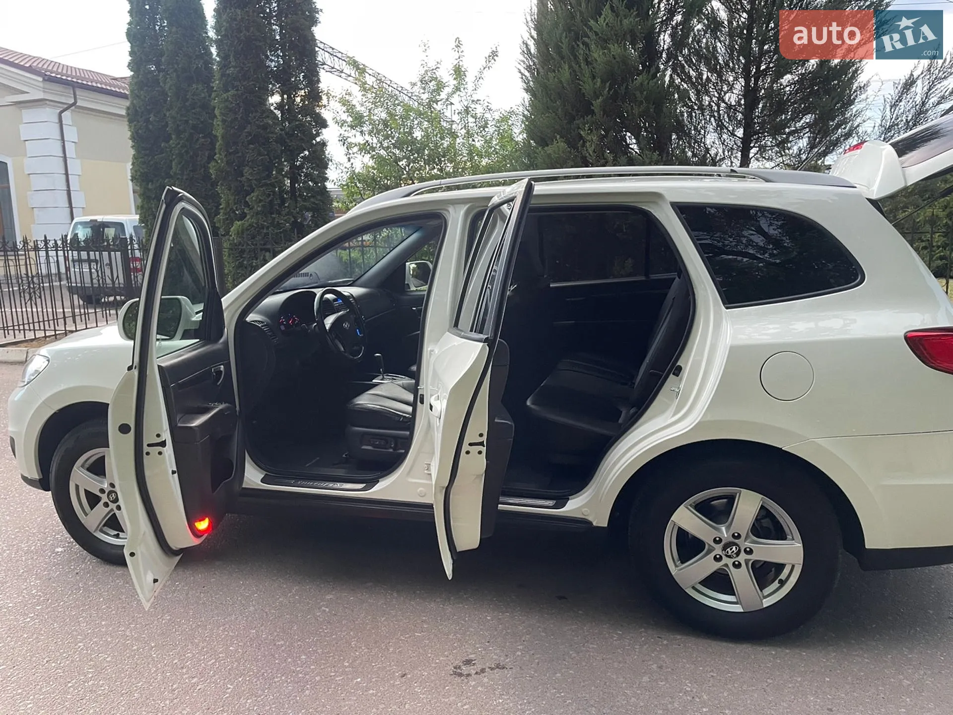 2011 Hyundai Santa Fe - мініатюра 21