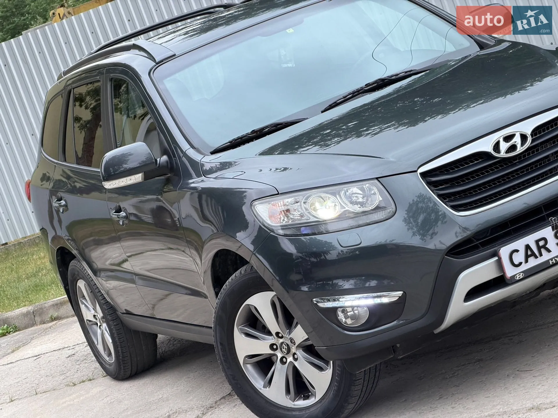 2011 Hyundai Santa Fe - мініатюра 10
