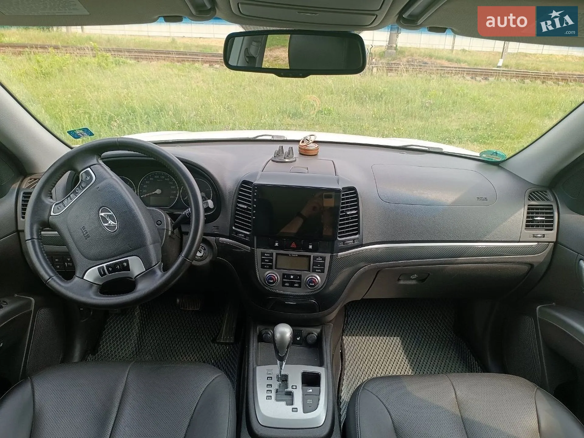 2011 Hyundai Santa Fe - мініатюра 12