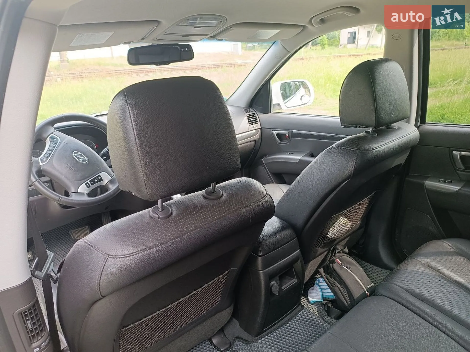 2011 Hyundai Santa Fe - мініатюра 16