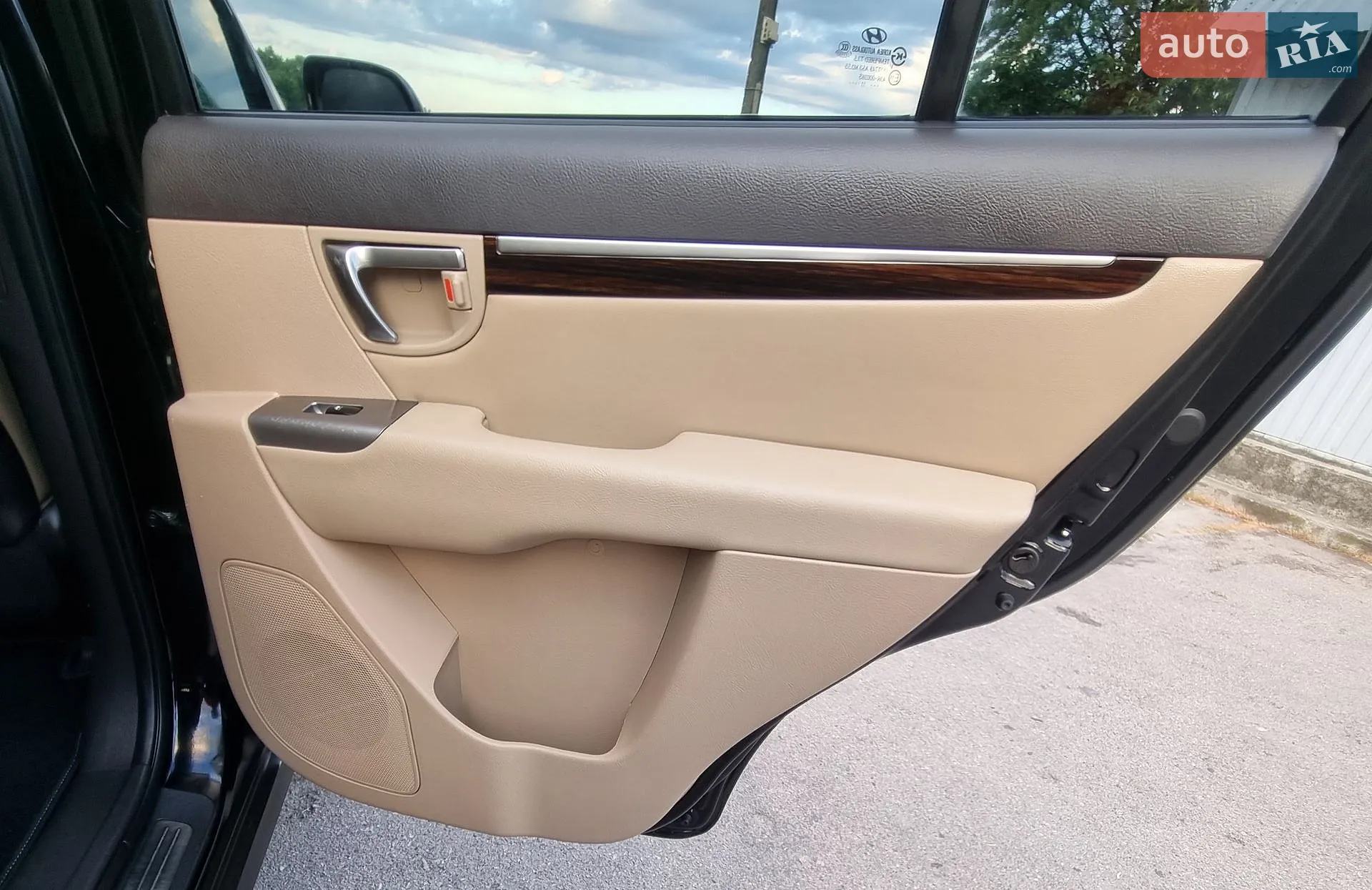 2011 Hyundai Santa Fe - мініатюра 35
