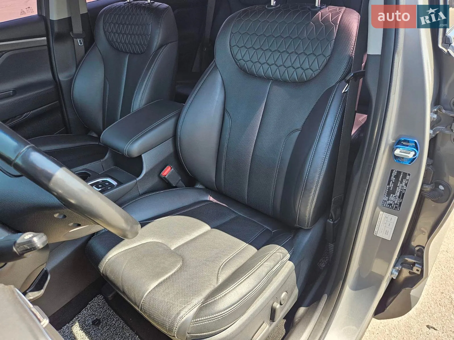 2018 Hyundai Santa Fe - мініатюра 28