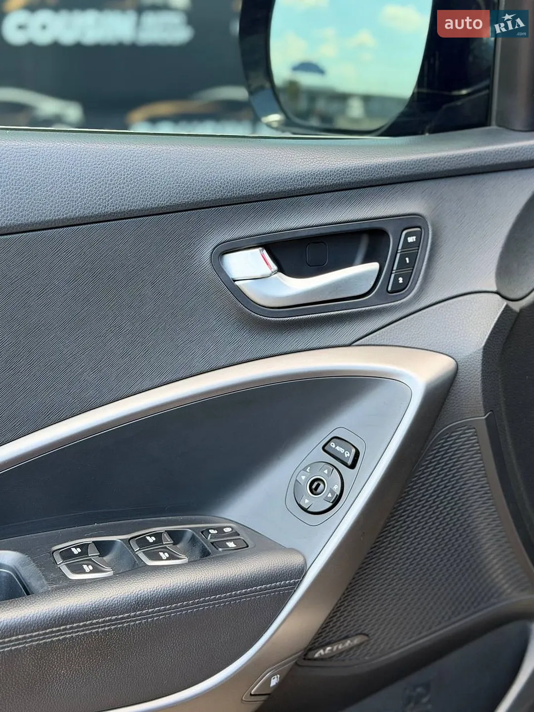 2012 Hyundai Santa Fe - мініатюра 14
