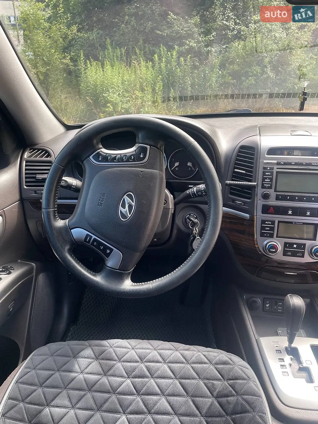 2011 Hyundai Santa Fe - мініатюра 27