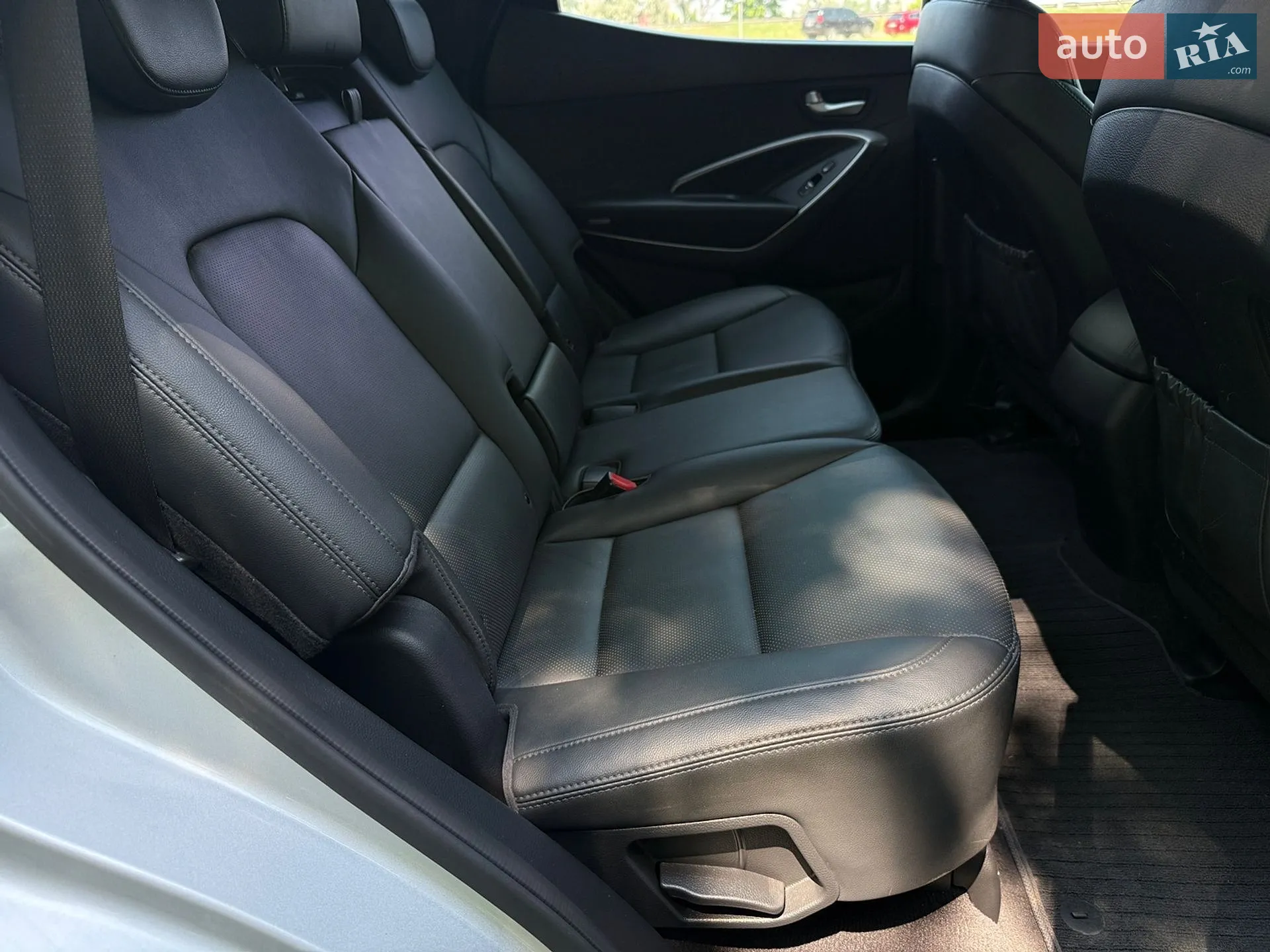 2016 Hyundai Santa Fe - мініатюра 25
