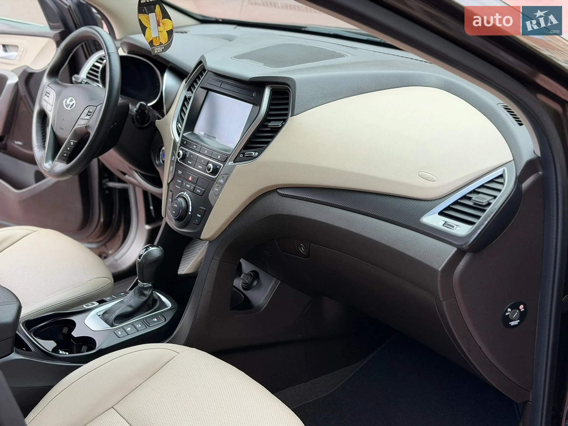 2016 Hyundai Santa Fe - мініатюра 26