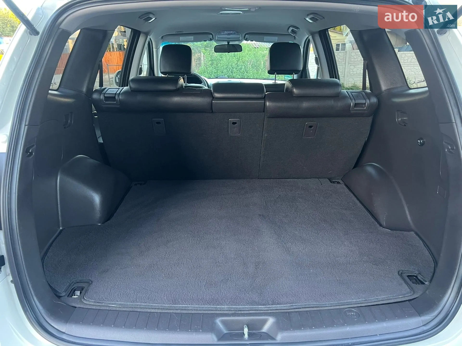2011 Hyundai Santa Fe - мініатюра 38