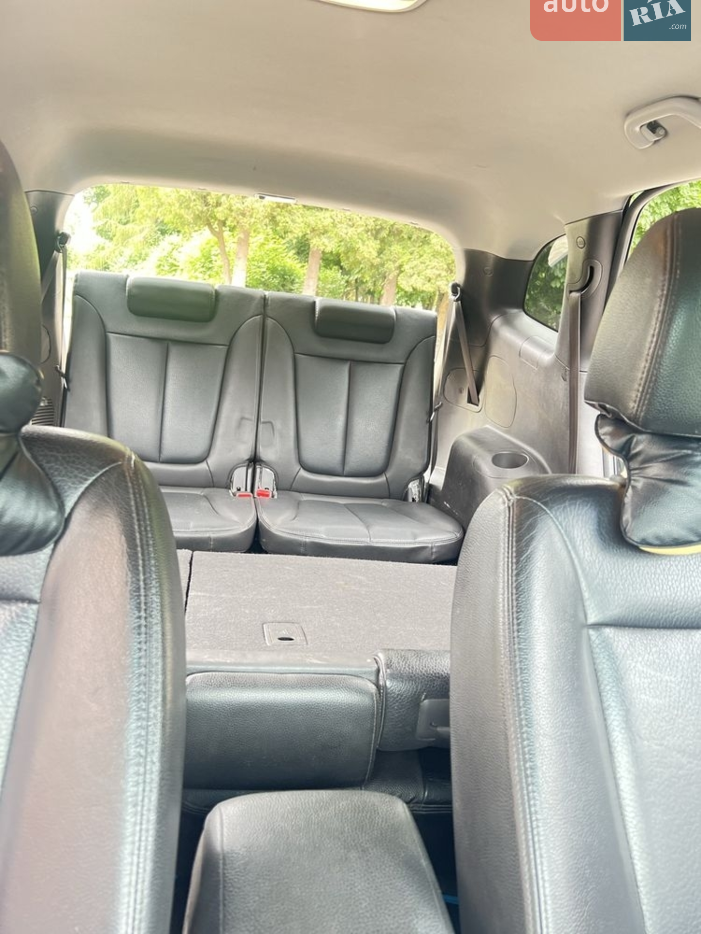 2011 Hyundai Santa Fe - мініатюра 23