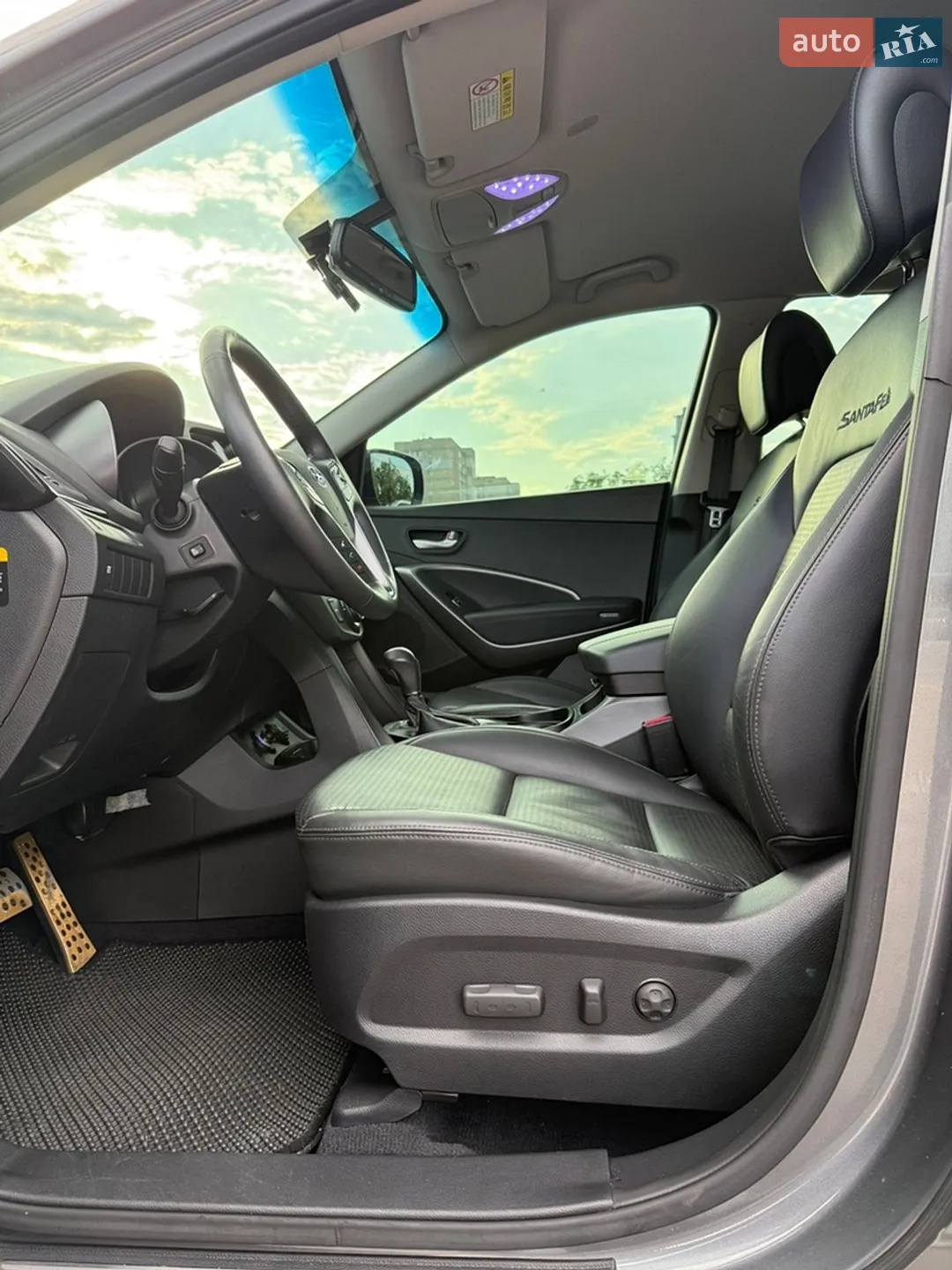2012 Hyundai Santa Fe - мініатюра 16