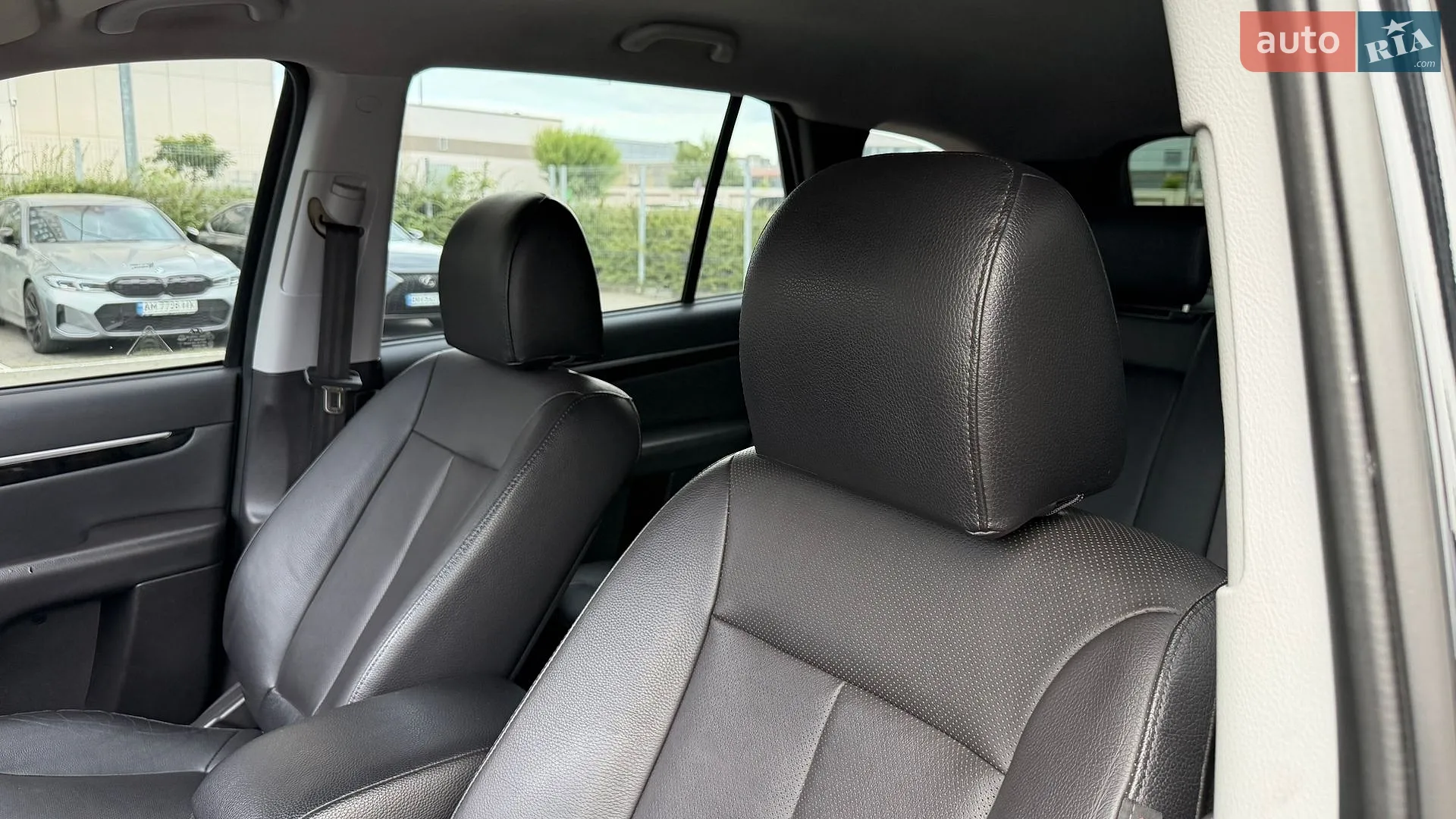2011 Hyundai Santa Fe - мініатюра 19