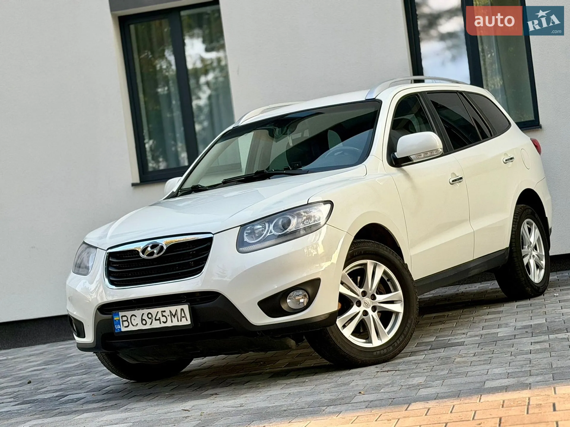 2010 Hyundai Santa Fe - мініатюра 28