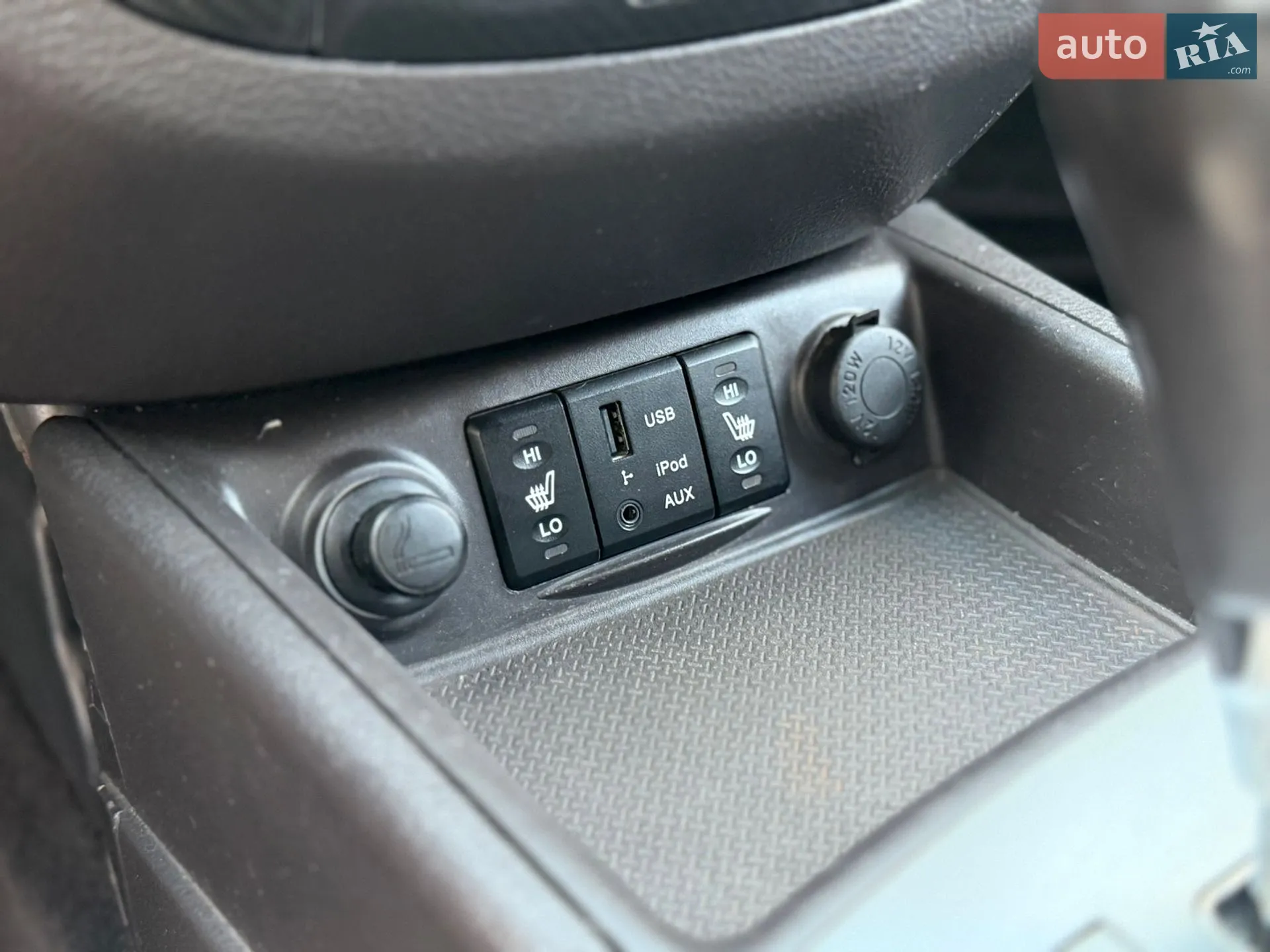 2010 Hyundai Santa Fe - мініатюра 74