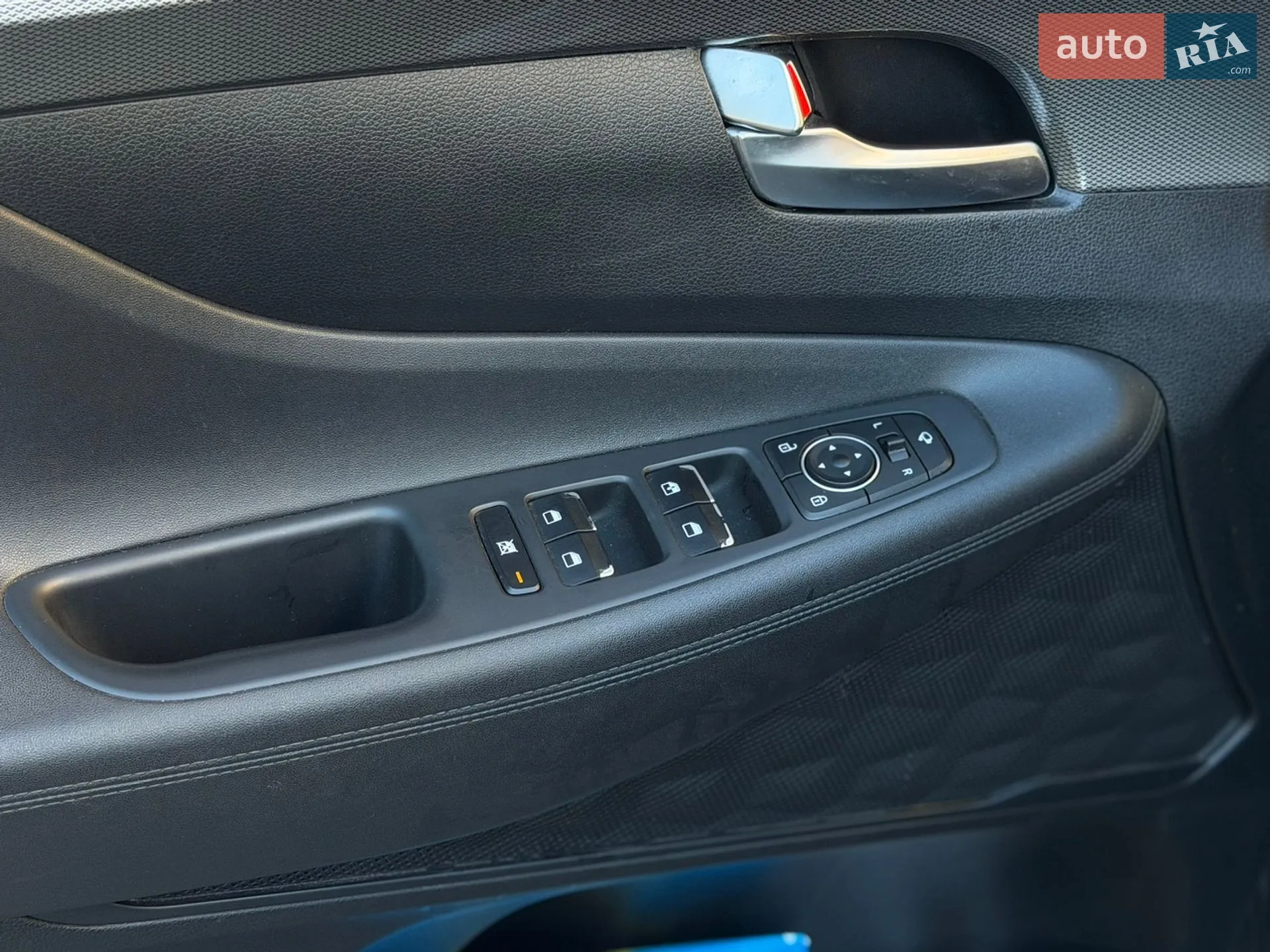 2019 Hyundai Santa Fe - мініатюра 23