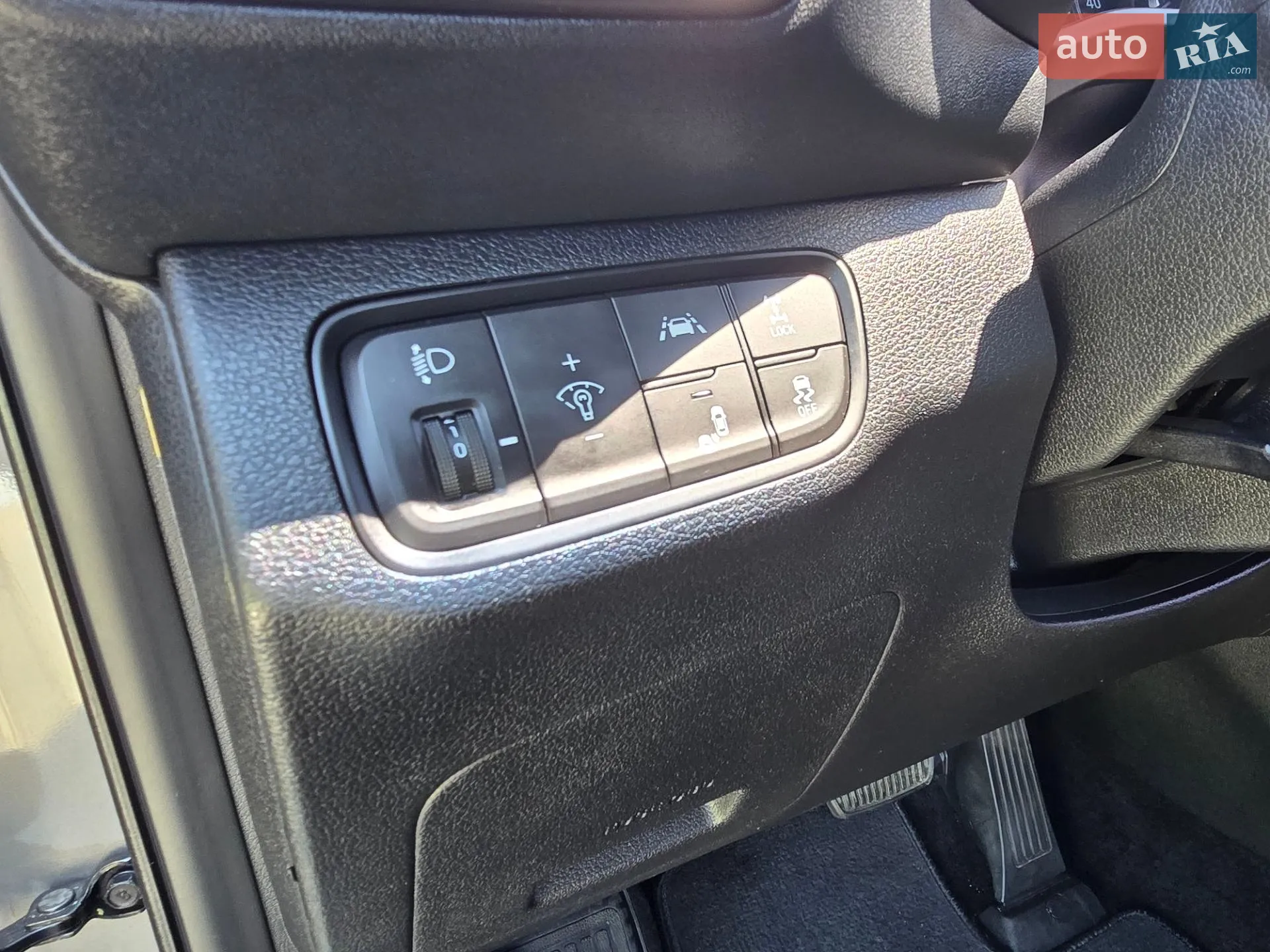 2018 Hyundai Santa Fe - мініатюра 18