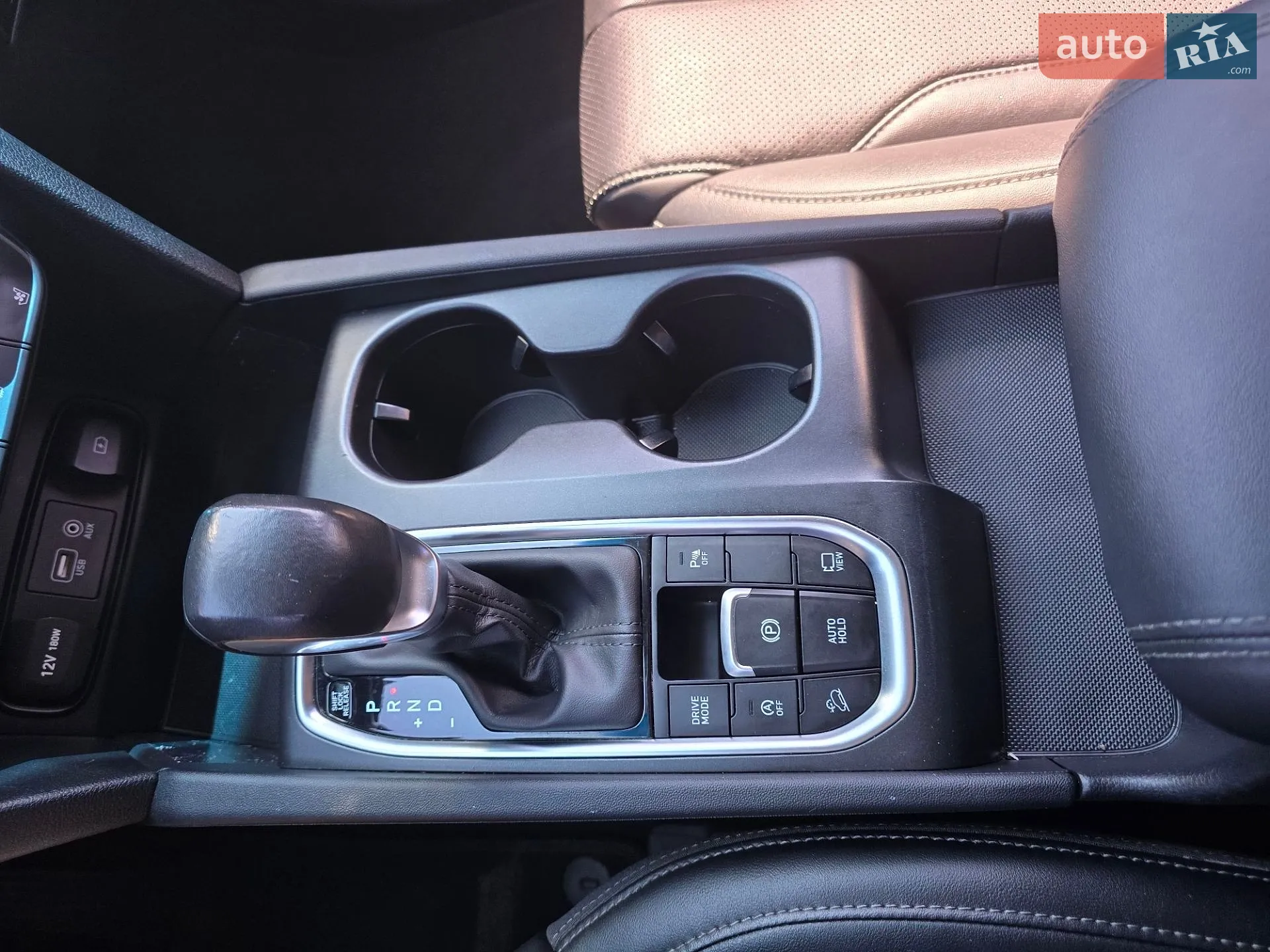 2018 Hyundai Santa Fe - мініатюра 26