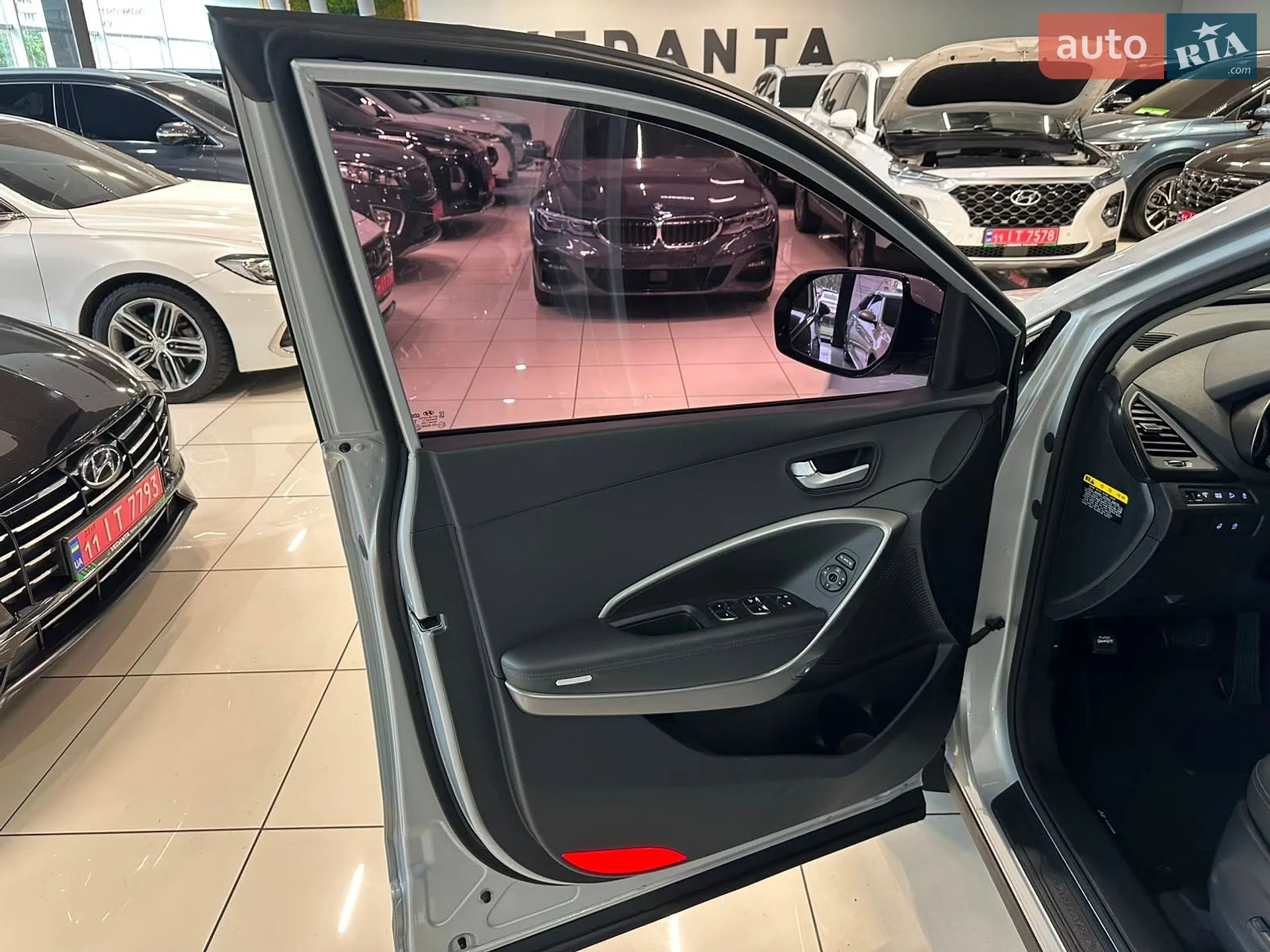 2016 Hyundai Santa Fe - мініатюра 12