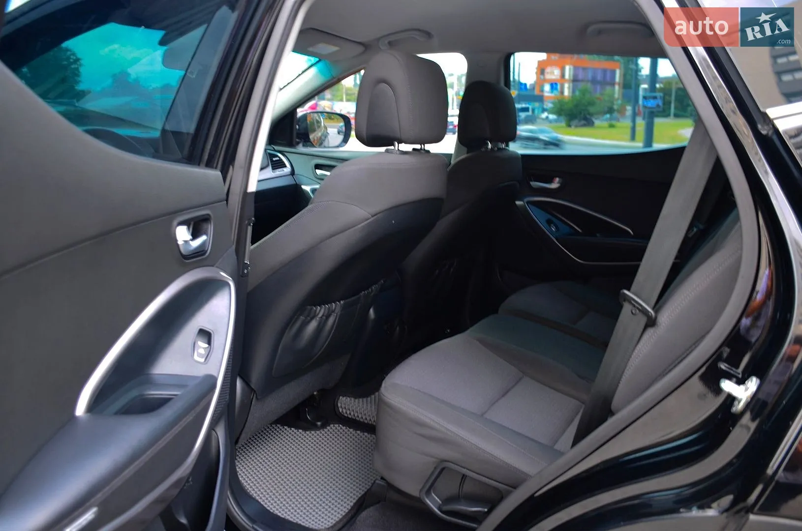 2012 Hyundai Santa Fe - мініатюра 12