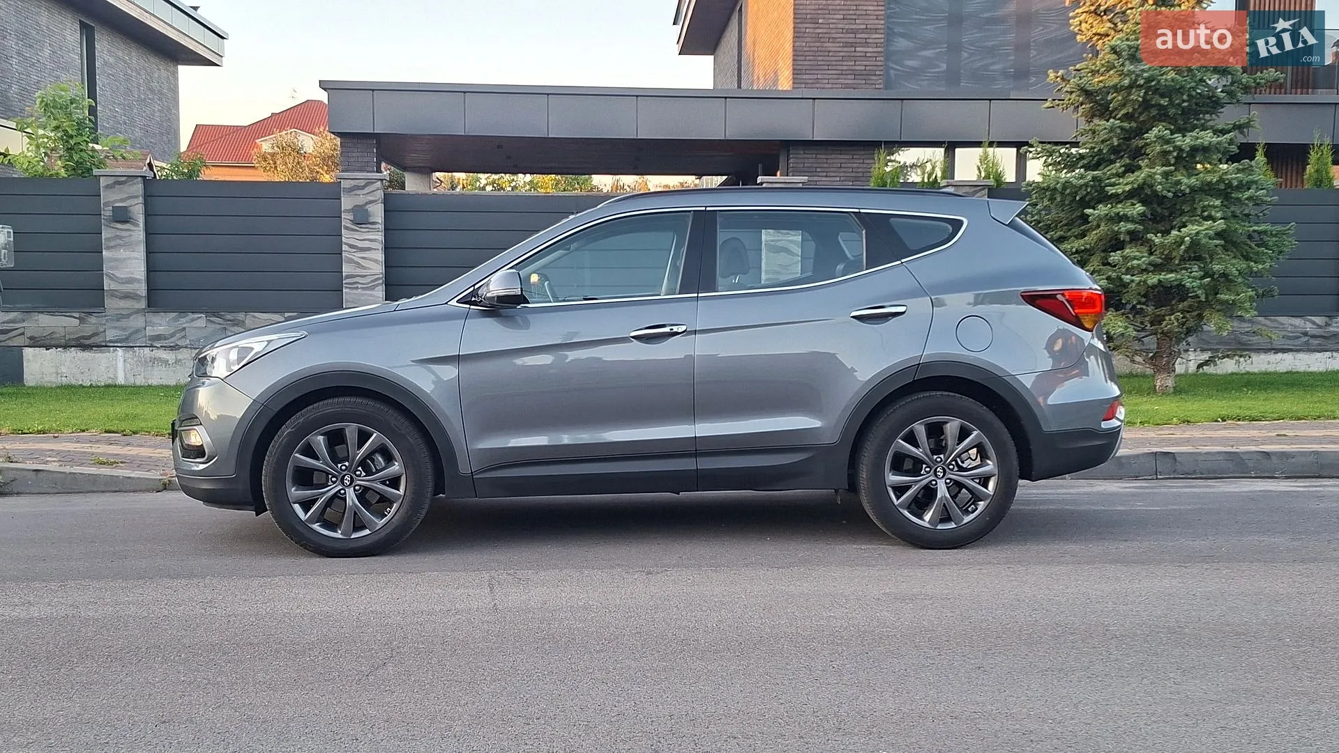 2017 Hyundai Santa Fe - мініатюра 17